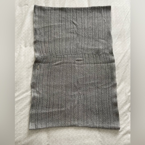 Calvin Klein Infinity Scarf Grey - Picture 3 of 8